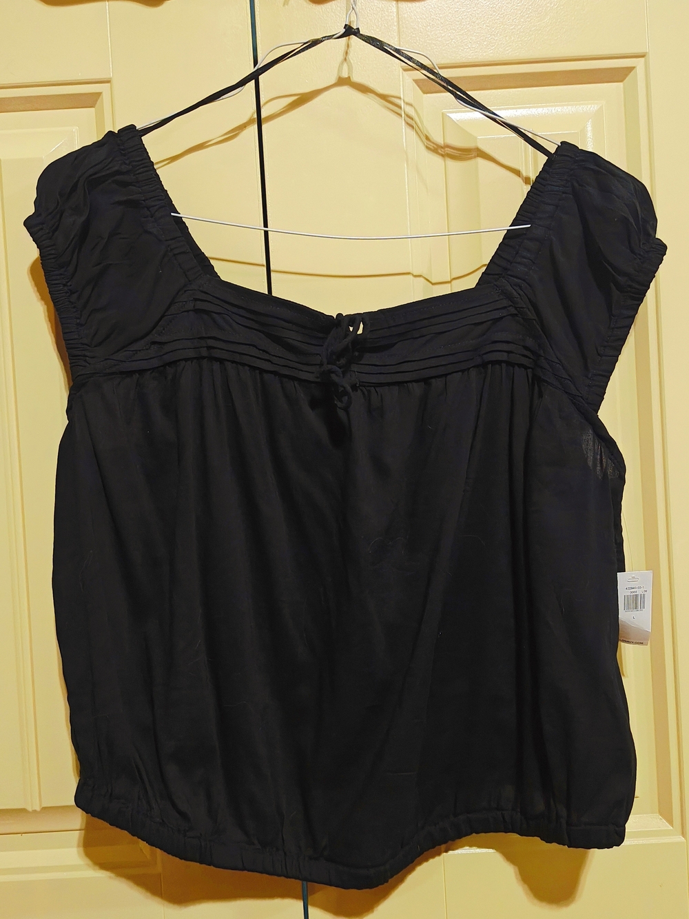 Women's Old Navy Cap-Sleeve Cropped Pintucked Poet Blouse Blk Sz L